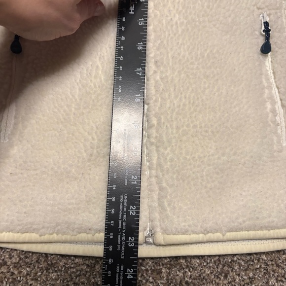 Vineyard Vines Women's Ivory Quilted Vest XS - Picture 3 of 13